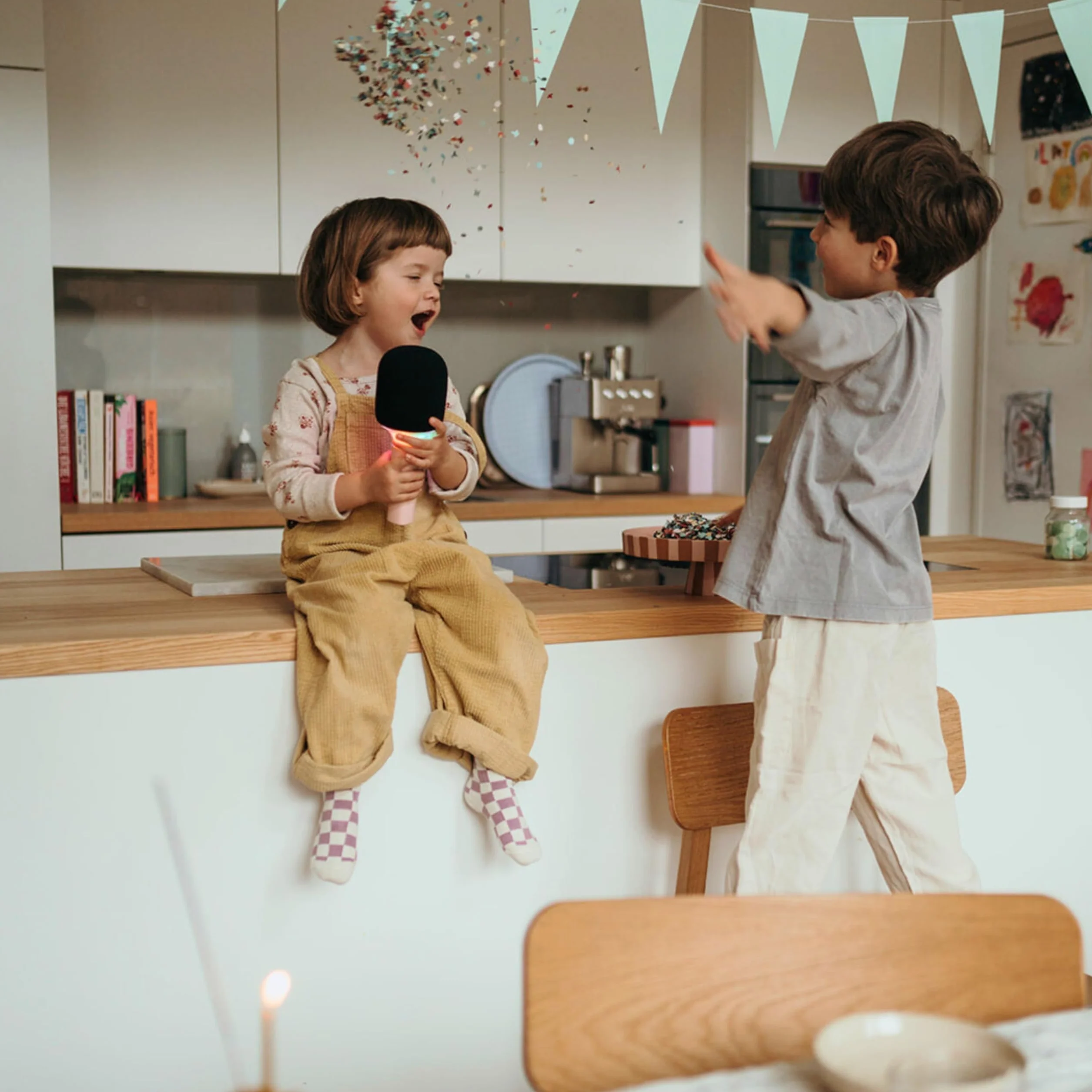 KIDYWOLF Kidymic Rose – Micro Karaoké Enfant Bluetooth avec Effets Sonores et Lumineux