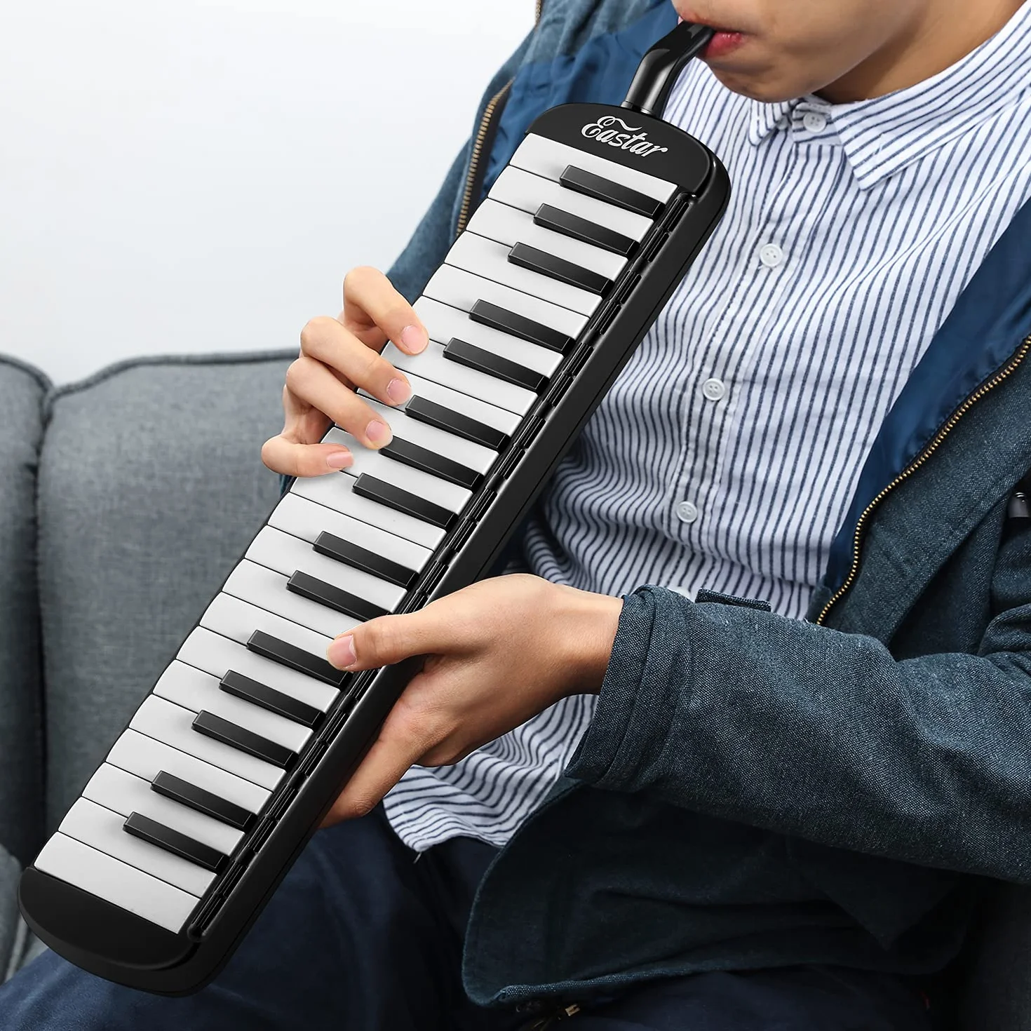 Eastar Melodica 37 Touches Instrument à Vent pour Enfants Débutants avec Sac de Transport Noir