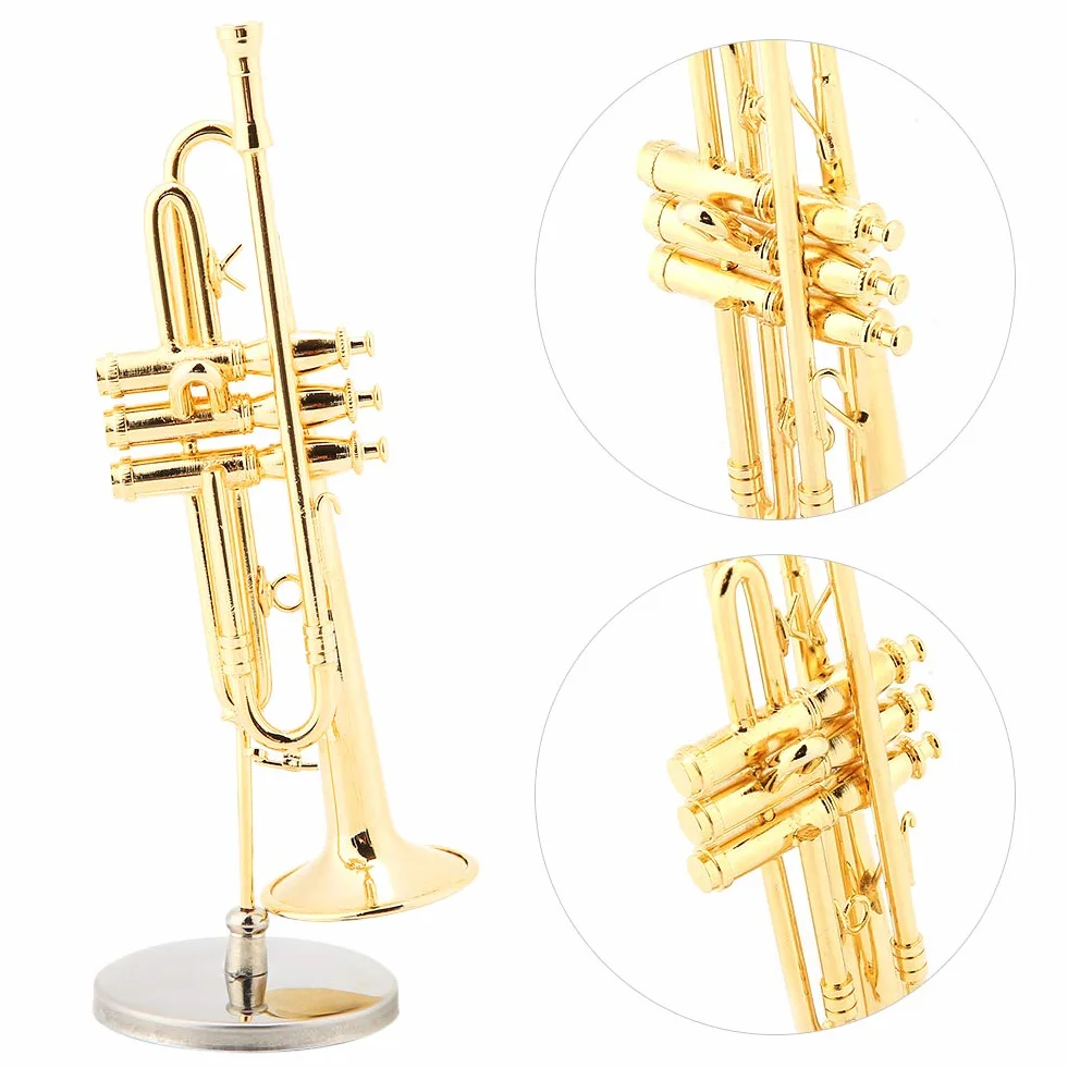 Miniature Trompette en Laiton Doré avec Support et Étui, Ornement Musical