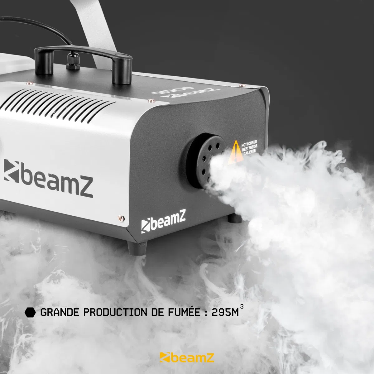 BeamZ S1500 Machine à Fumée 1500 Watts, Télécommande avec Contrôle du Débit et Programmateur, Réservoir 2.5 L, Débit par Minute 295m³, Étrier de Montage, Idéal pour Scène ou Discothèque