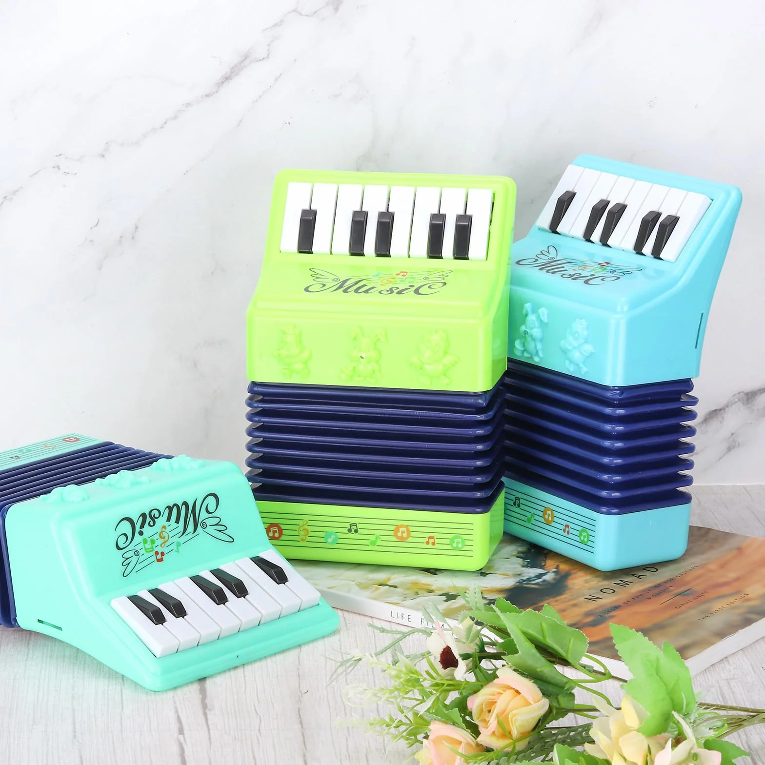 Accordéon 13 touches Mini instrument de musique Vert Cadeau éducatif pour adultes débutants